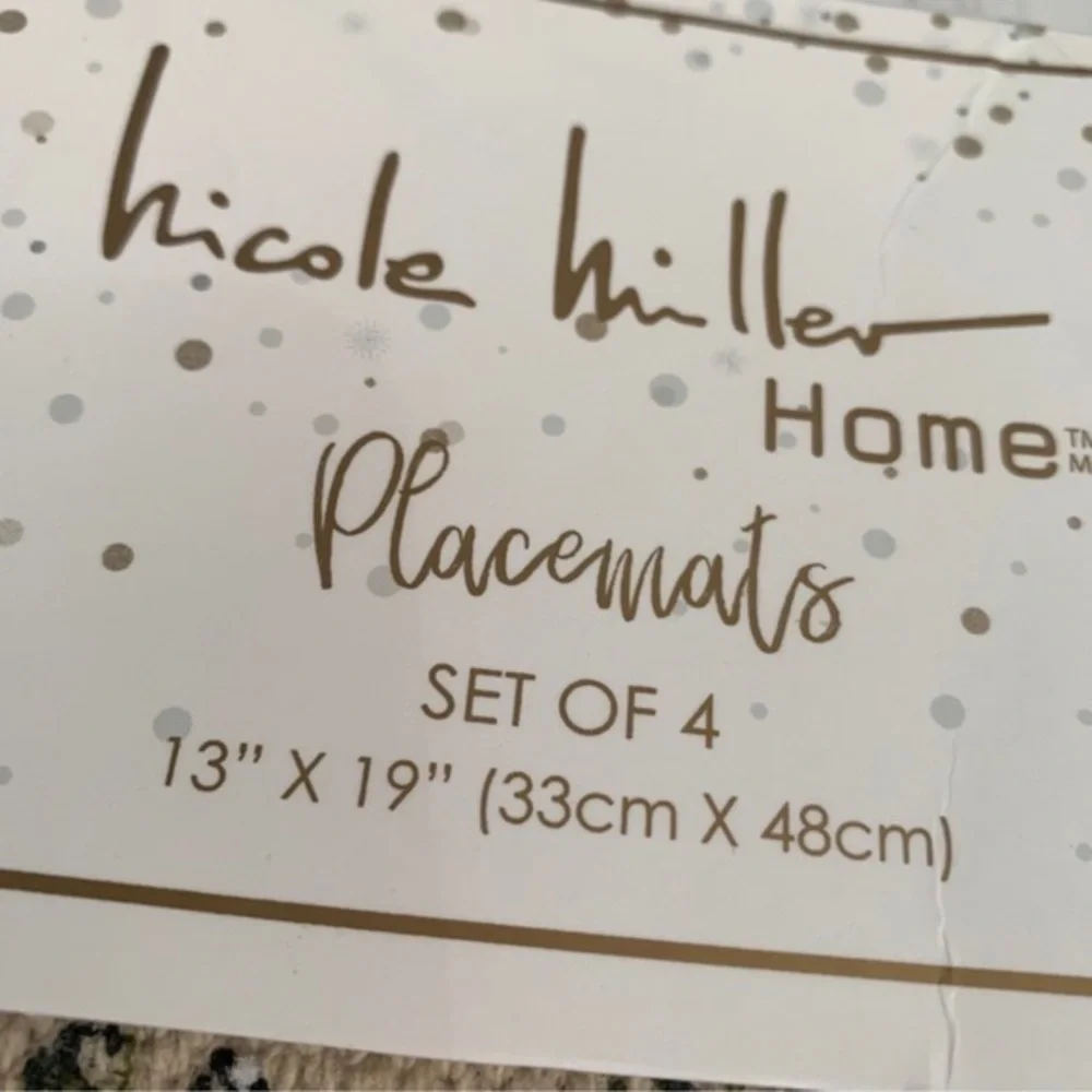 Nicole Miller Red Poinsettia set of 4 dining table mats. NWT 100% Cottpn‎